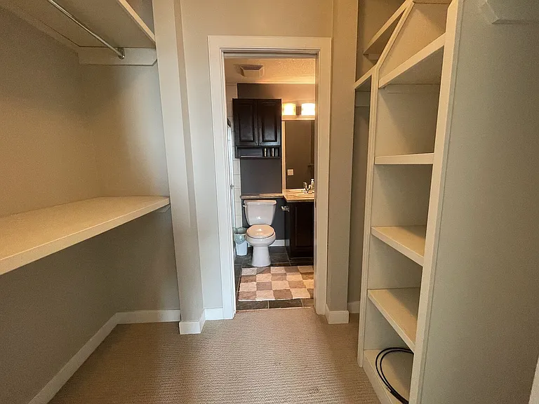 328 21st Ave SW #501 — Photo 37