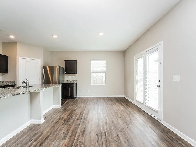 3740 Newbury Place Dr — Photo 7