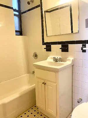 Rented by Compass | media 13