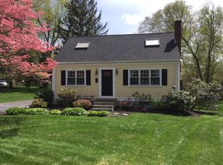 8 Kerr Rd, Foxboro, MA 02035