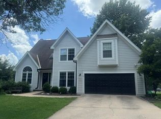 13812 Meadow Ln, Leawood, KS 66224