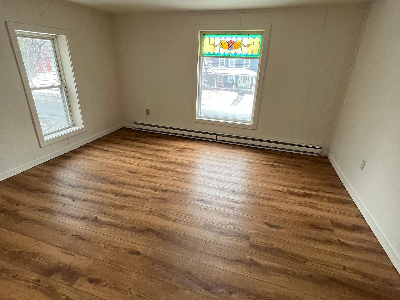 3 bed, $1,250 — Photo 2