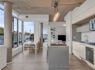 130 Rusholme Rd #601, Toronto, ON M6H 2Y7