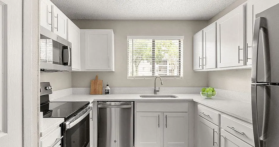 Eagles Point at Tampa Palms Apartments — Photo 1