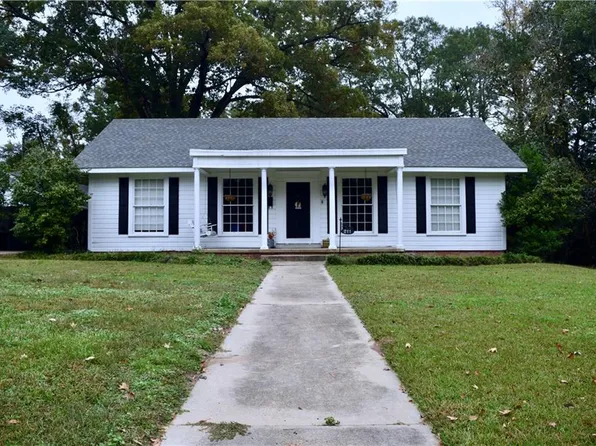 211 Myrtle St, Pineville, LA 71360