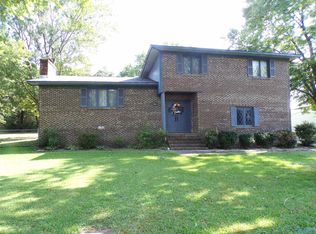 402 Belmar Cir, Glencoe, AL 35905