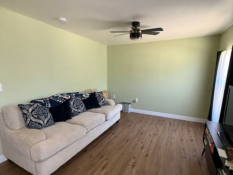 5961 Redburn Ave — Photo 15