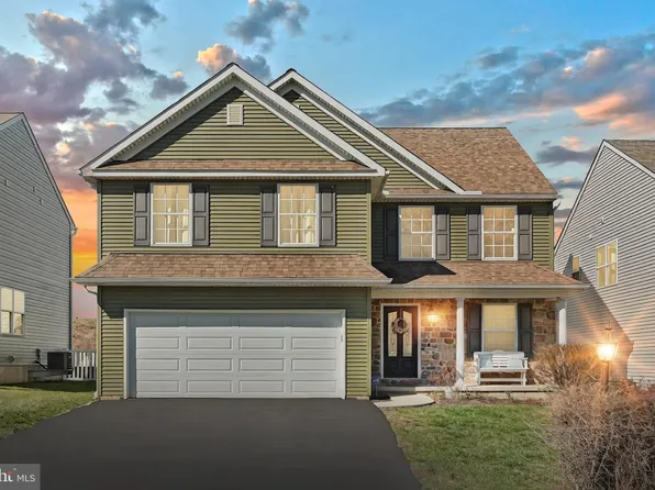 500 Rosewater Dr, Red Lion, PA 17356