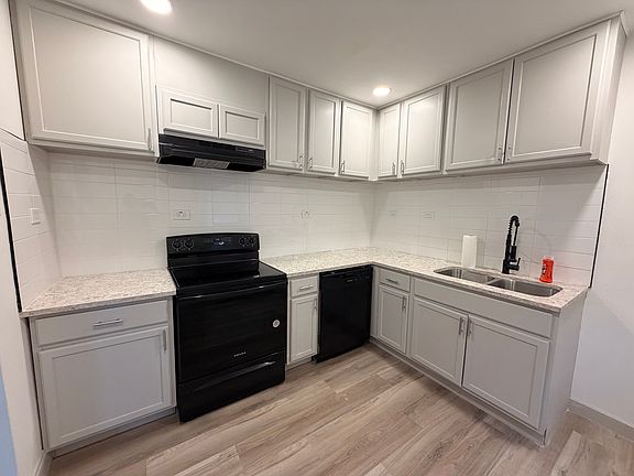 2nd image of 3 Pershing Dr #B