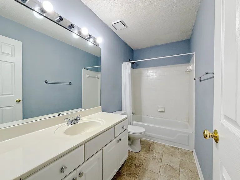 11545 Carriage Park Ln — Photo 16