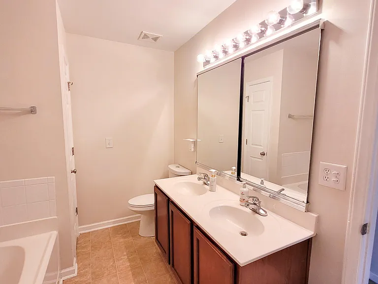 11721 Coppergate Dr #106 — Photo 31