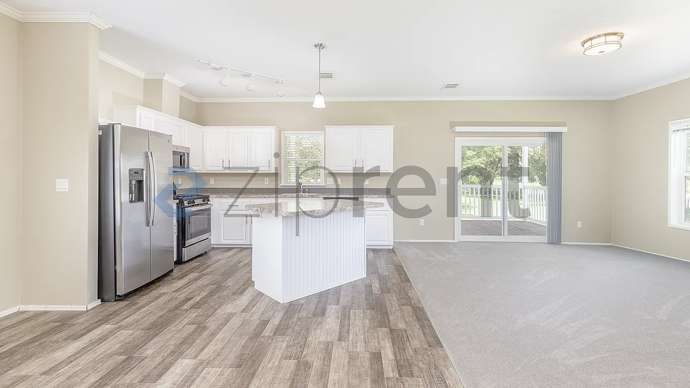 2 bed, 1400 sqft, $1,975 — Photo 2