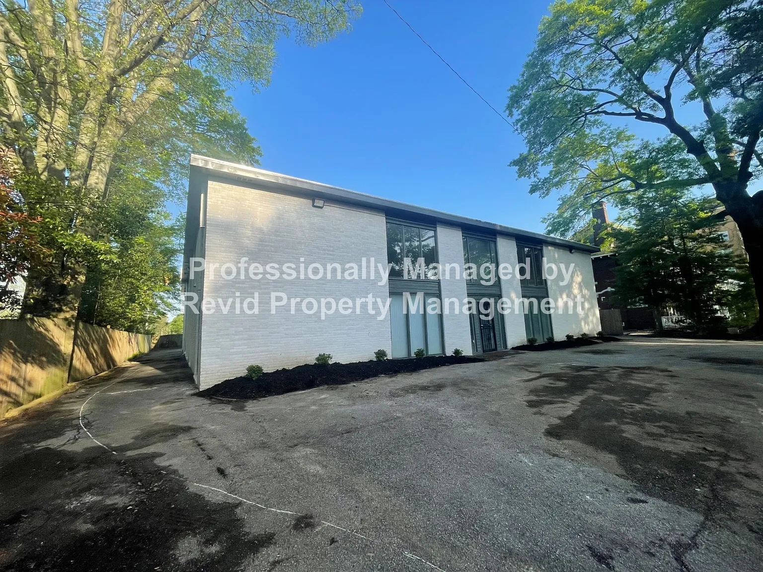 147 Stonewall St. — Photo 2