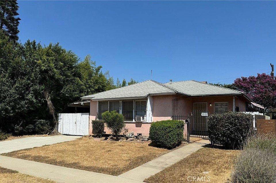 1st image of 2352 Bleakwood Ave