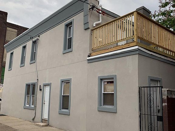 2nd image of 1865 E Ontario St
