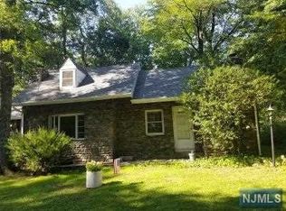 64 Chestnut Ridge Rd APT 4, Montvale, NJ 07645