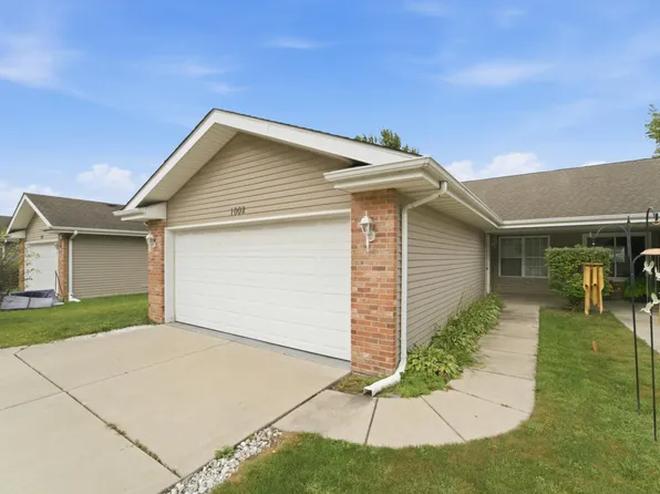 1002 N Colfax St, Griffith, IN 46319