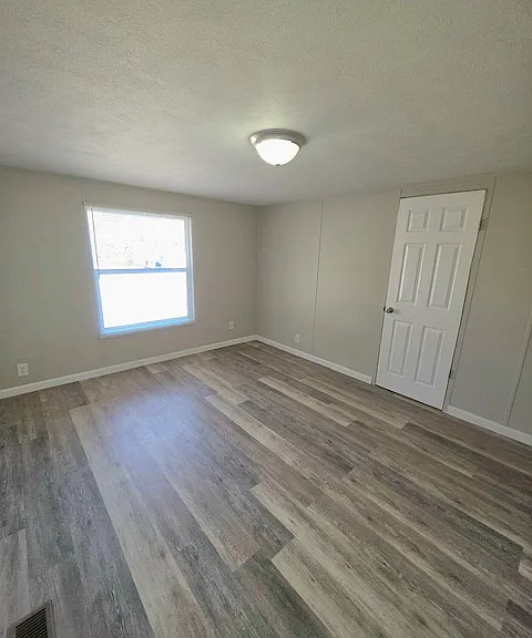 900 Kathleen Dr #28 — Photo 18