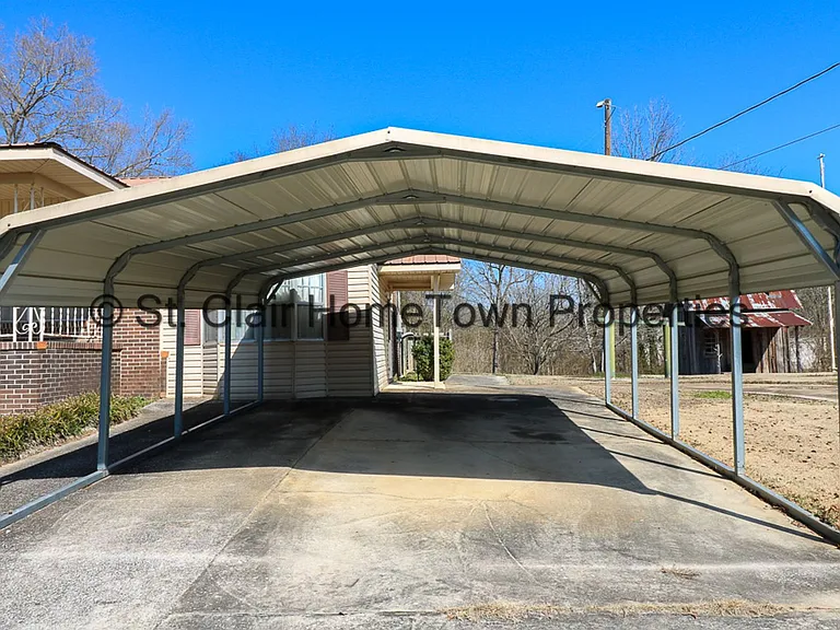 321 Green Branch Rd — Photo 4
