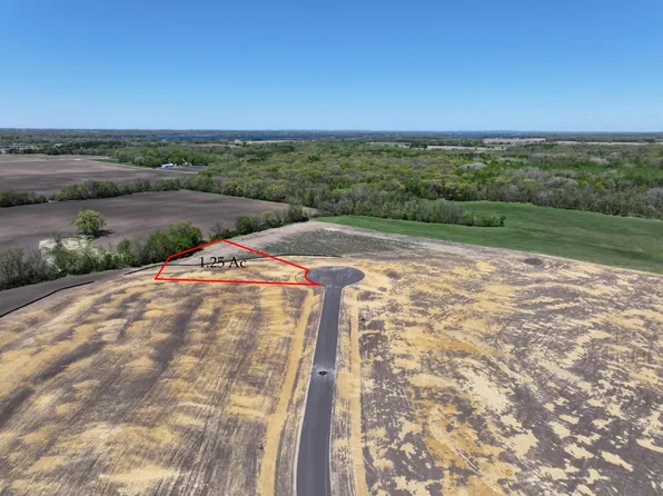 7 Chainview Ct NW, Alexandria, MN 56308