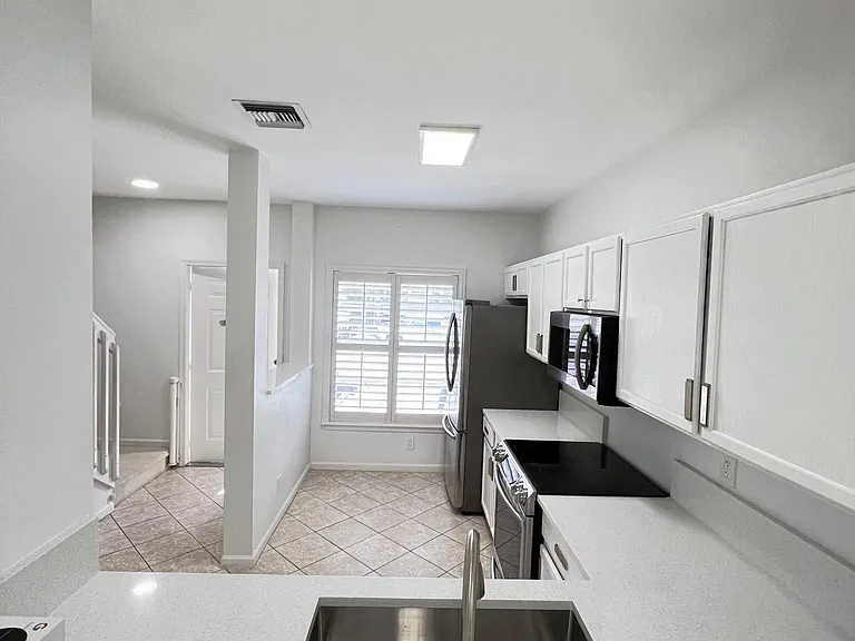 6953 Crooked Fence Dr — Photo 4