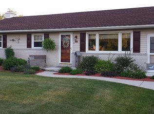 900 Jefferson Ln, Red Lion, PA 17356