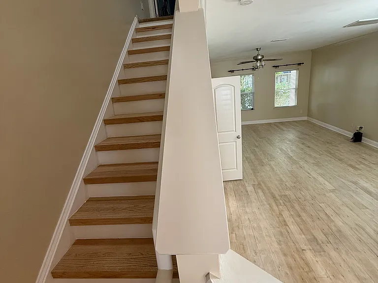 7007 McLothian Ln — Photo 12