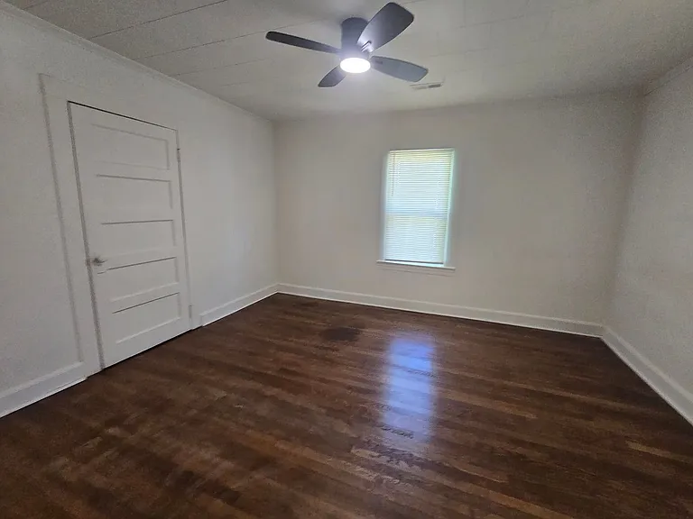 326 Pickett Pl — Photo 6