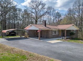 1266 Ford Rd, Warne, NC 28909