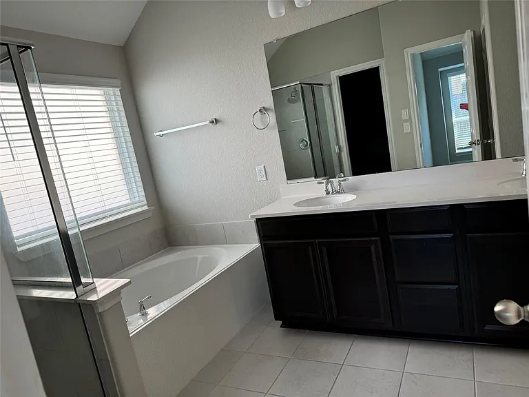 24515 Bludana Ln — Photo 7