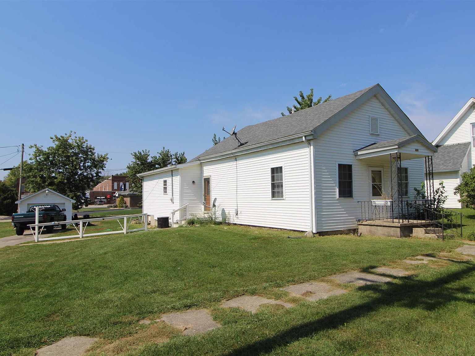 222 S Ohio St, Michigantown, IN 46057 Zillow