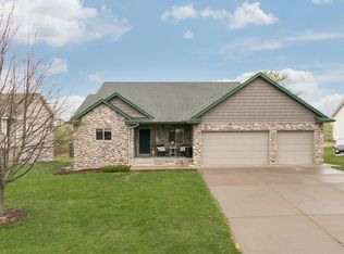 2571 223rd Ln NW, Oak Grove, MN 55011