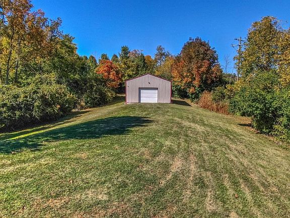4th image of 6390 Glen Hollow Dr