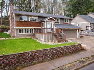 36425 Yocum Loop, Sandy, OR 97055