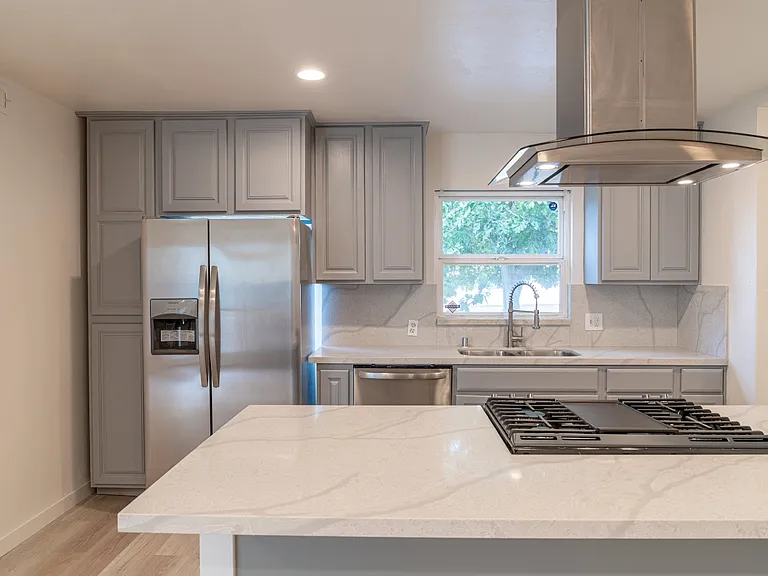 5442 Brockbank Pl — Photo 1
