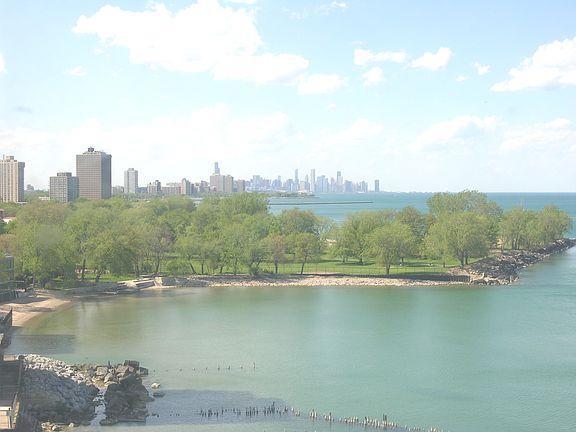 3rd image of 7337 S South Shore Dr APT 1101