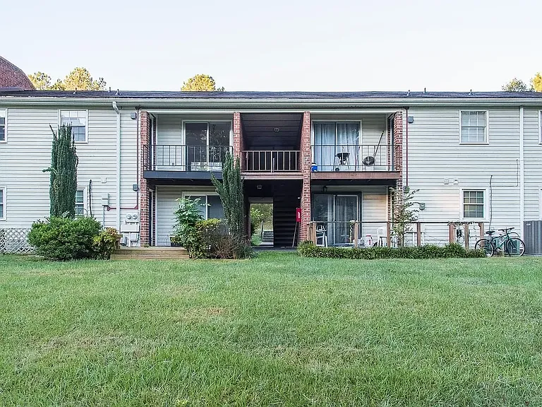 5602 Falls Of Neuse Rd #D — Photo 2