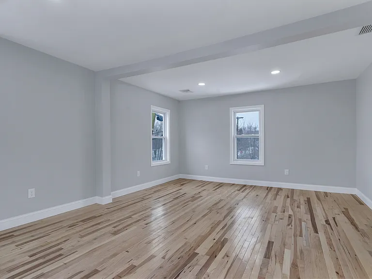 73 Walnut St — Photo 15
