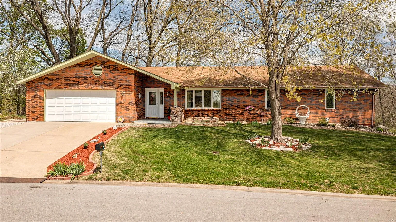 218 Woodridge Ct photo 1