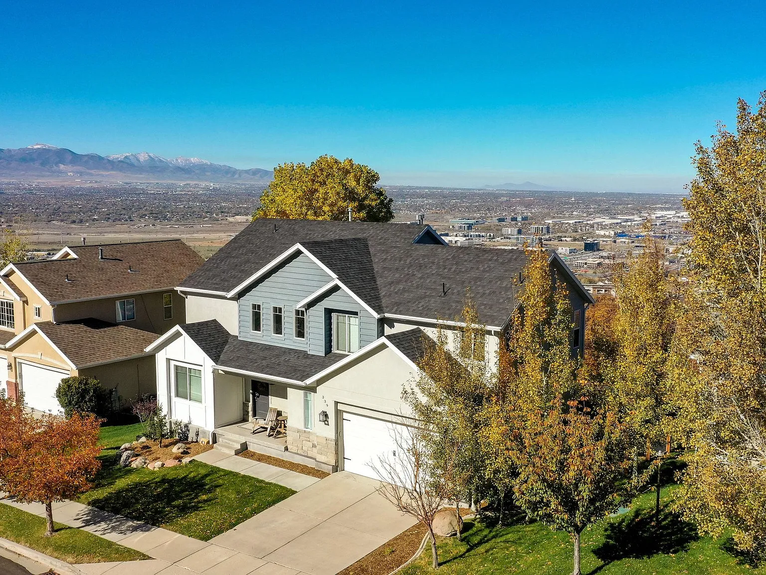 339 E Manti Dr — Photo 1