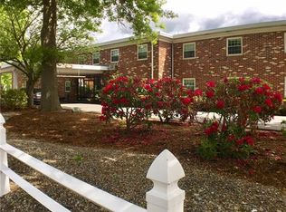 15 Douglas Ter APT 408, North Providence, RI 02904