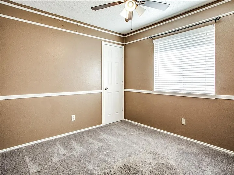 6817 Haltom Rd — Photo 10