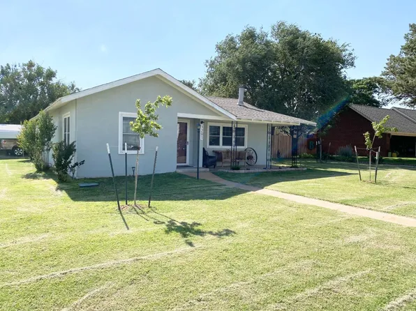 1201 Avenue F, Abernathy, TX 79311