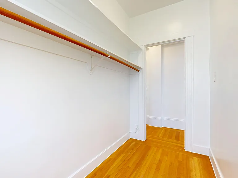 1060 Bush Street — Photo 31