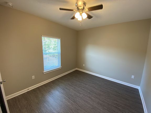 4 Arabelle Cove - Bedroom_09052024