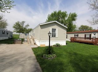 1575 Walnut Dr, Marengo, IA 52301