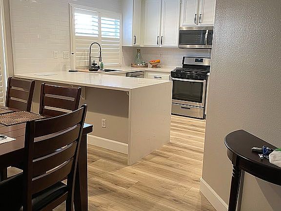 4th image of 359 Patriot Cir