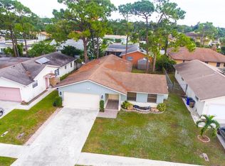 374 SW 32nd Ter, Deerfield Beach, FL 33066