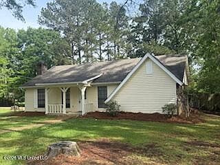 1st image of 468 Pine Ridge Dr
