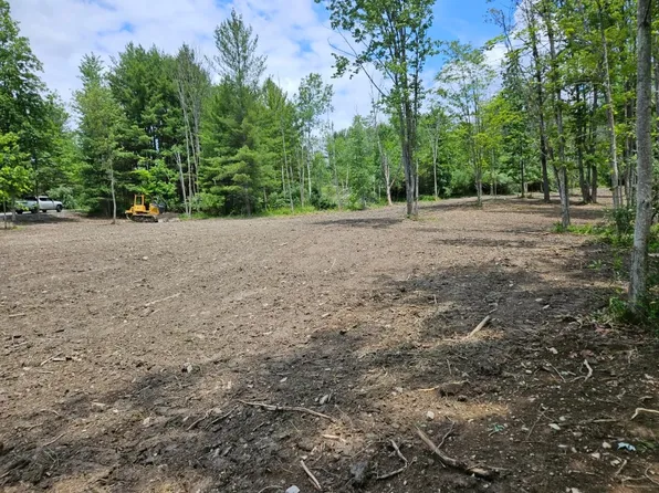 46 Brown Rd, Vestal, NY 13850